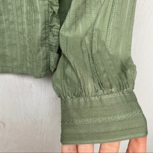 LOFT Army Green Ruffle Blouse Top Long Sleeve Cropped NWT Fall Outfit - Picture 7 of 8
